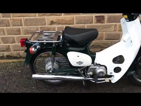 1993 Honda C50  in forest green with white side panels ref 9368