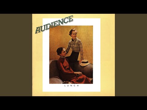 Hula Girl - Audience