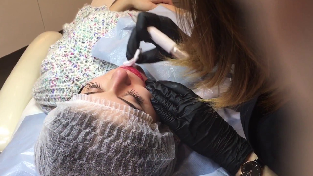 Maquillage permanent des lèvres : Effet 3D