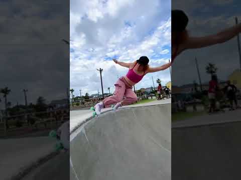 HOW TO CLAIM YOUR SPACE AT THE SKATE PARK 🤣 Sound on 🔊