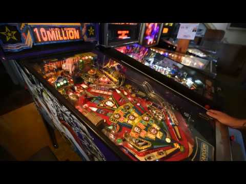 1995 Capcom PINBALL MAGIC pinball machine