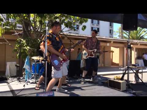 The Kilaueas . Surf Party . Tiki Oasis 2014