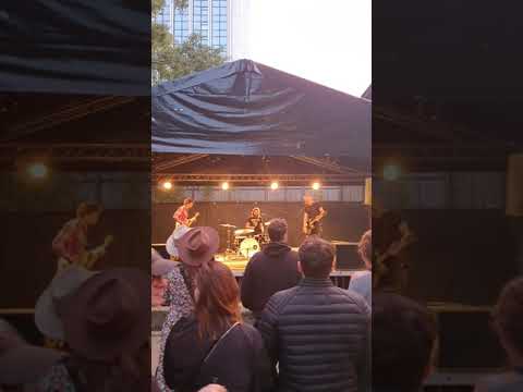 DZIWNA WIOSNA - Odejdź - pierwszy koncert zespołu - 3.07.21