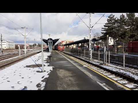 R 4371 tras de EA 782 a depoului Cluj la plecarea din Gara Bistrita Nord