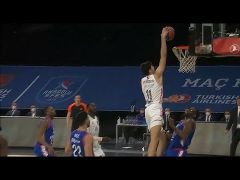 TRISTAN VUKCEVIC strong DUNK vs Anadolu Efes | EuroLeague Playoffs | 22.04.2021