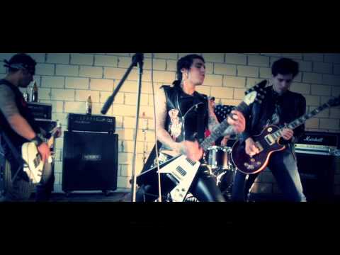 BC BOMBS - 100x100 de Barrio (Videoclip Oficial)