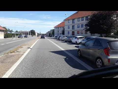 Bil indenom i busbanen, Gammel Køge Landevej