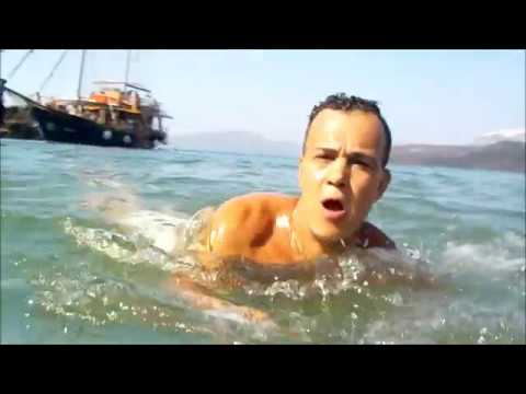 Shark attack near Santorini !