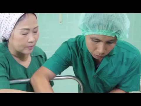 ข้อเสียของการเสริมเต้านม ตะเข็บบนหน้าอกหลังพลาสติก
