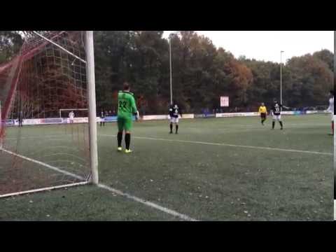 Derby Candia'66-VVA'71, 66ste minuut kans voor Candia... stand 1-0