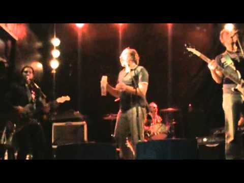 Gli Avvoltoi - Gianni (Live Covo Club BO 07-10-011)