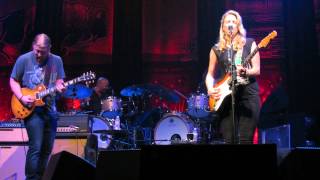 Tedeschi Trucks Band ~ The Sky Is Crying