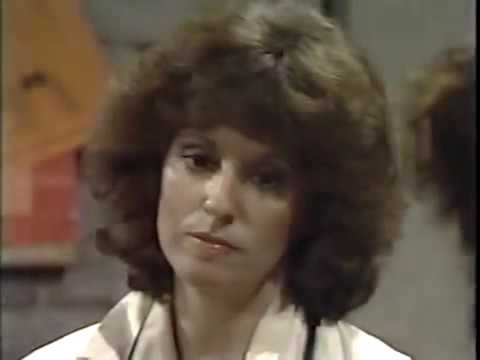 GH 4 27 83 Lesley & Bobbie Have a Heart to Heart.avi
