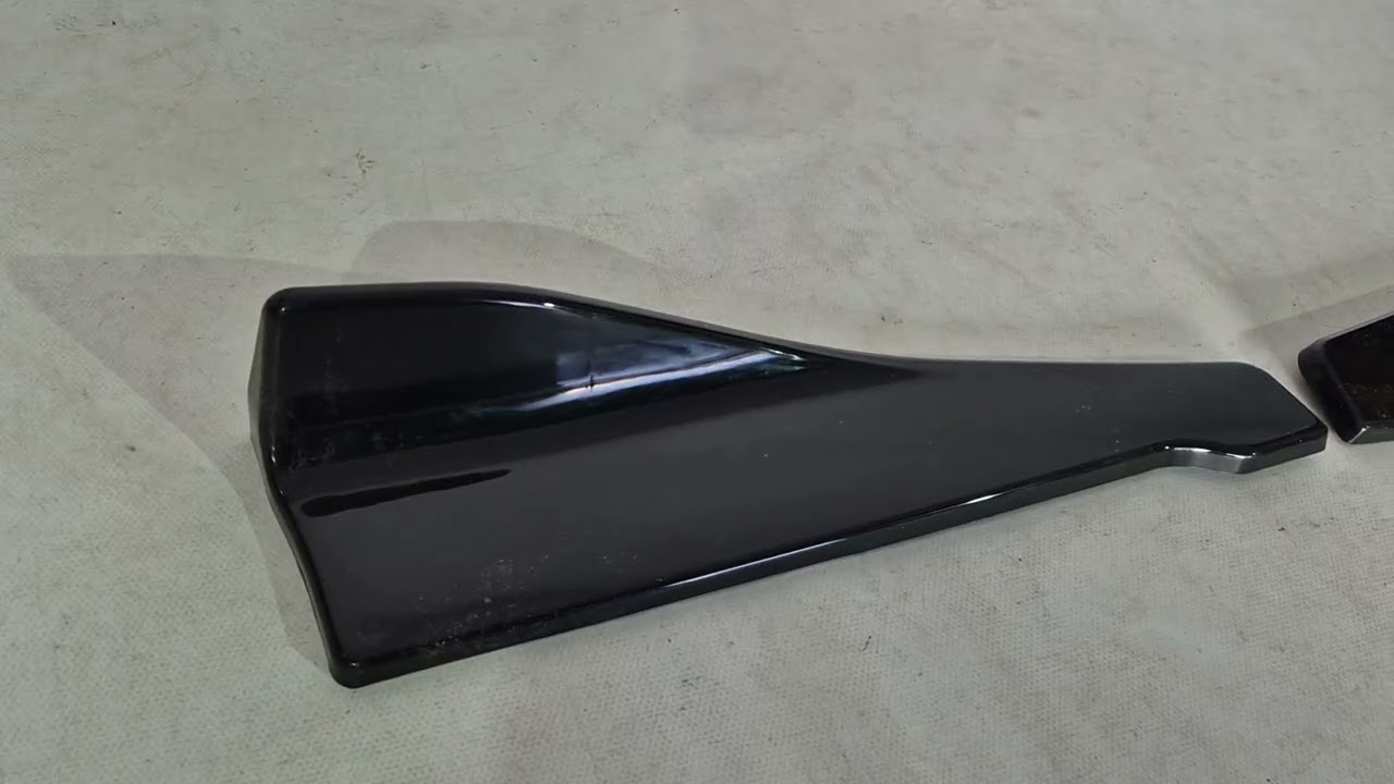 Універсальні Flap накладки на бокові пороги тип-B (2 шт, чорний глянець, ABS-пластик) Video 1