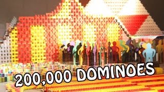 Уникално - 200 000 доминота във формата на цирк!!!