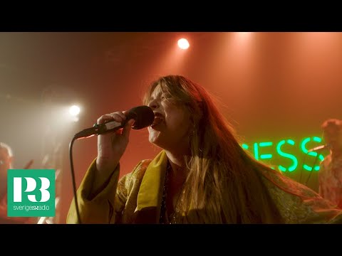 Linnea Henriksson - En dålig idé / live i P3 Session