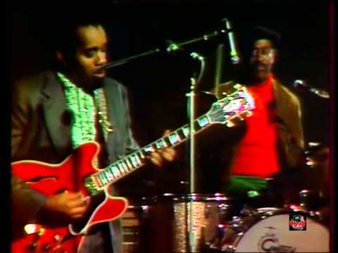 Route 66   - Aces with Willie Mabon - Freddy Below vcl (France 1974 Live Video)