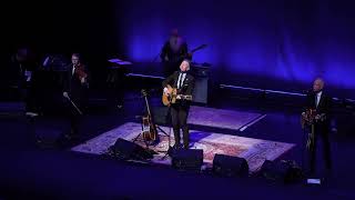 LYLE LOVETT CUTE AS A BUG IN DALLAS, TEXAS