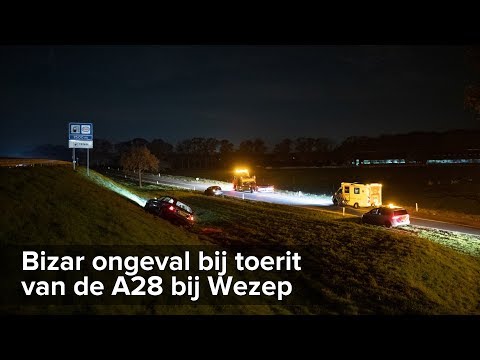 Auto gelanceerd bij ongeval op toerit A28 Wezep - ©StefanVerkerk.nl