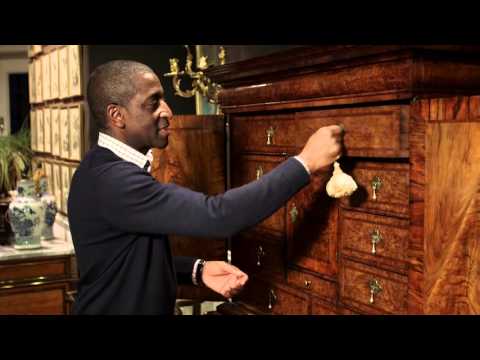 Late 17th Century Cabinet on chest