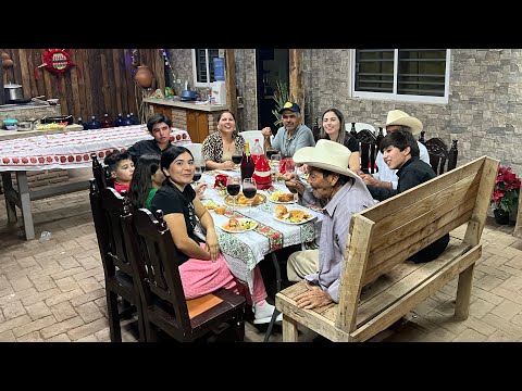 THIS IS HOW OUR CHRISTMAS DINNER WAS