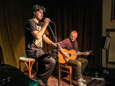 Marcin Januszkiewicz - White Christmas (cover)