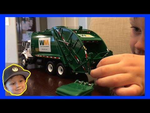 Romans miniature waste management toy truck