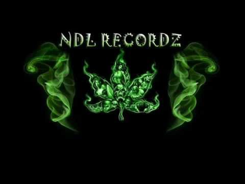 Romeo Ft. RedFox - Besmele Çek ( diss to arsız bela,red,momer,keişan,ais,grogi )2013.mp4