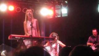 The Mynabirds - Give It Time (Live in Omaha, NE on 8/27/2010)