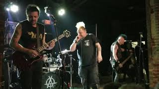 The Varukers &quot;Die For Your Government&quot; Live At Voltage Lounge, Philadelphia, PA 11/12/17