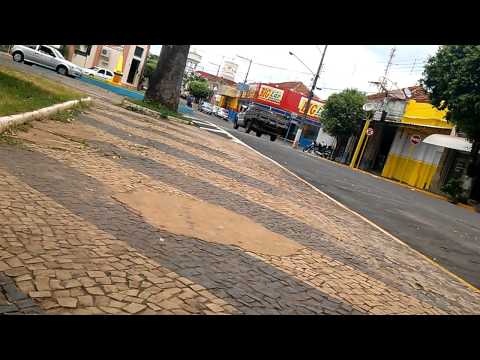 Olhem a Placa de Pare para q serve ...enfeite....Mirandopolis-SP