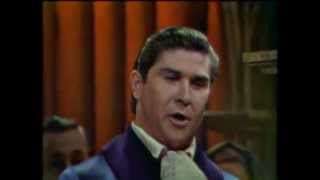 Sherrill Milnes Christmas Hark the Herald Angels Sing.wmv