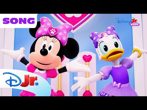 Minnie's Bow-Toons: Pet Hotel Theme Song! 💖 | With Minnie Mouse, Daisy Duck and More! | @disneyjr​