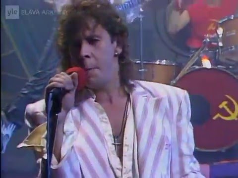 Video thumbnail for Sukset (vaikeata tämä hiihtäminen)