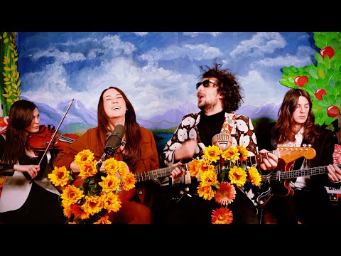 TTRRUUCES - Something Inside (Live)