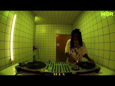 Ibadan Showcase - Elbee Bad / July 31 / 9pm-10pm