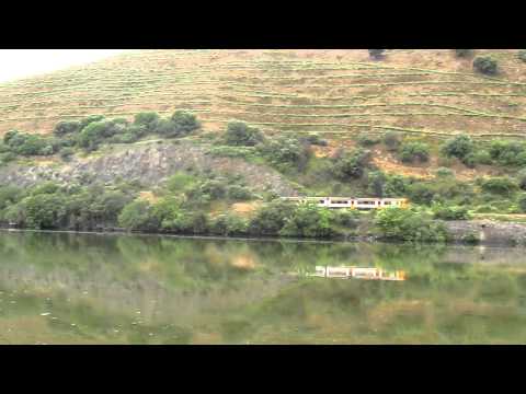 Comboio na linha do Douro