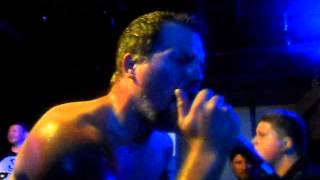 Destroilet - Cross To Bear (Walk Proud, Stand Tall)