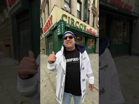 Lil Mo Eats - Circo's Pastry Shop