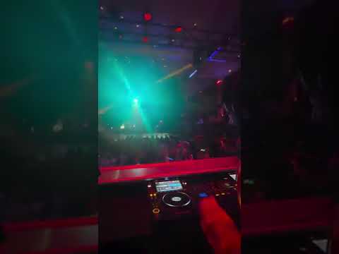 Virtual Light: Sanctuary was a riot as per usual. Montreal has the Halloween hoedown spirit