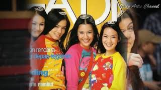 10 Potret Sissy Priscillia &amp; Vanesha Prescilla yang mirip sejak remaja