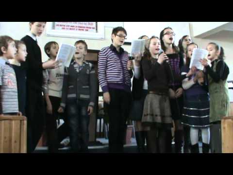 Noi ne bucuram prin cantare-Cor copii Biserica Penticostala Maranata Valeni.