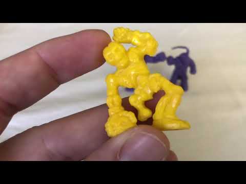 Halloween toys. Monsters in My Pocket series 1 collectible figures review part 1