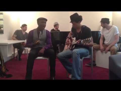 Aloe Blacc - Wake Me Up (Salle Pleyel Jam)