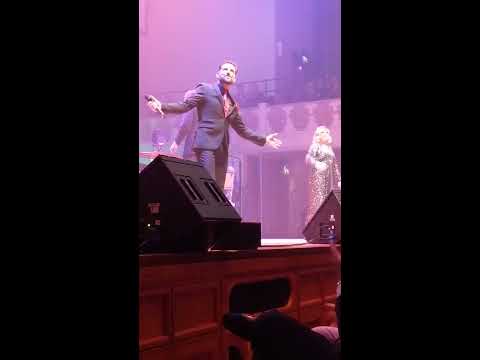 Fairy Tale of New York - Ricardo Afonso & Louise Dearman (West End Does Christmas)