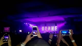 Download lagu HONNE - Good Together Live at The 7th Music Gallery (Jakarta, Indonesia) mp3