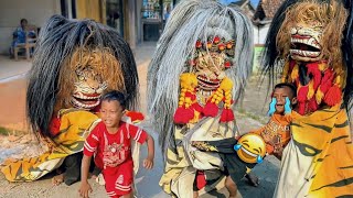 Download lagu NGAKAK BANGET !! Momen momen Lucu dikejar & Ketangkap Barongan Ngamuk mp3 Download lagu NGAKAK BANGET !! Momen momen Lucu dikejar & Ketangkap Barongan Ngamuk mp3