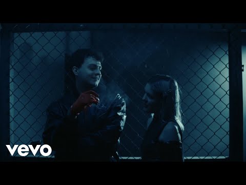 Video thumbnail for Zoë Kravitz