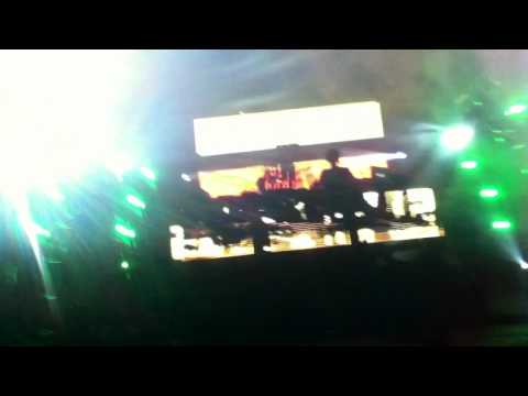 Porter Robinson Mixing Animal rights, Satisfaction and Encoded @ EDCPR