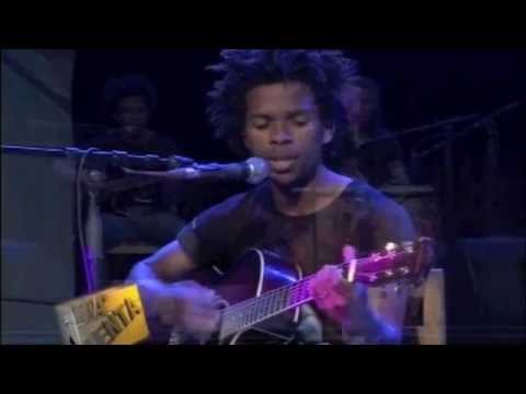 Raoky Advent Calender - Door 8 - Mama Tiako Live